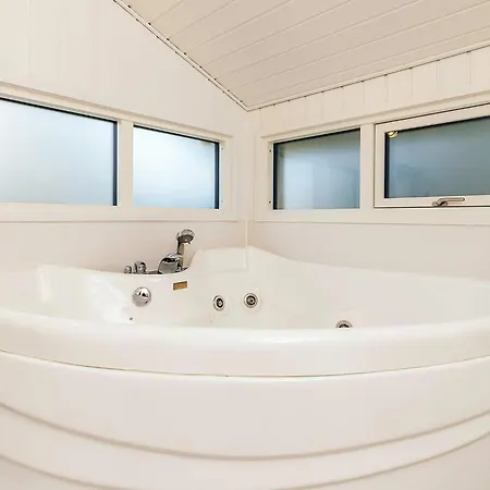 8 Person In Albaek-by Traum * Ålbæk